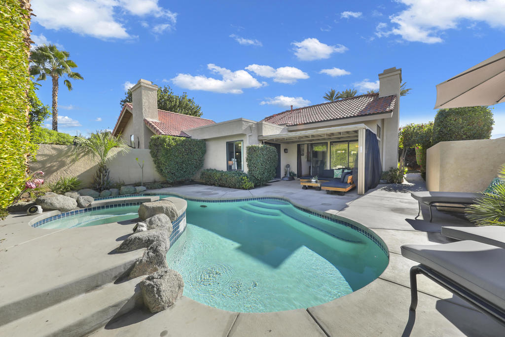 21 Ensenada Lane Property Photo 1