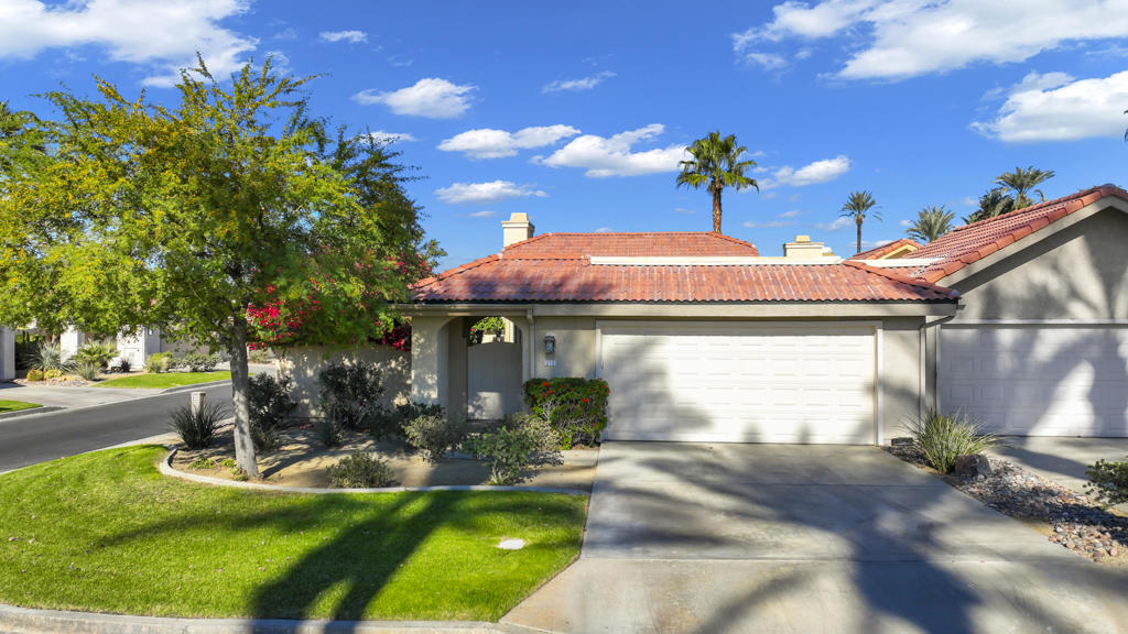 21 Ensenada Lane Property Photo 5