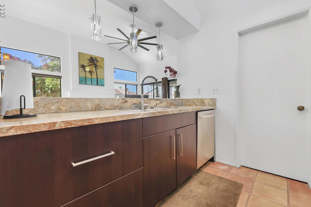 21 Ensenada Lane Property Photo 15