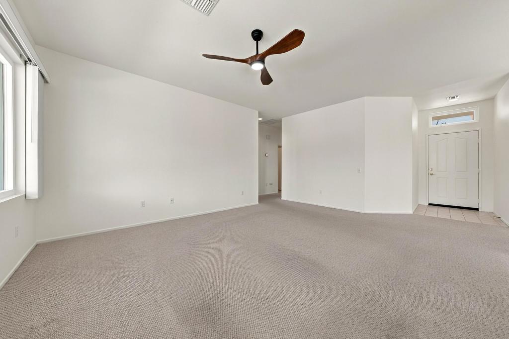 36583 Monarch Pass Property Photo 12