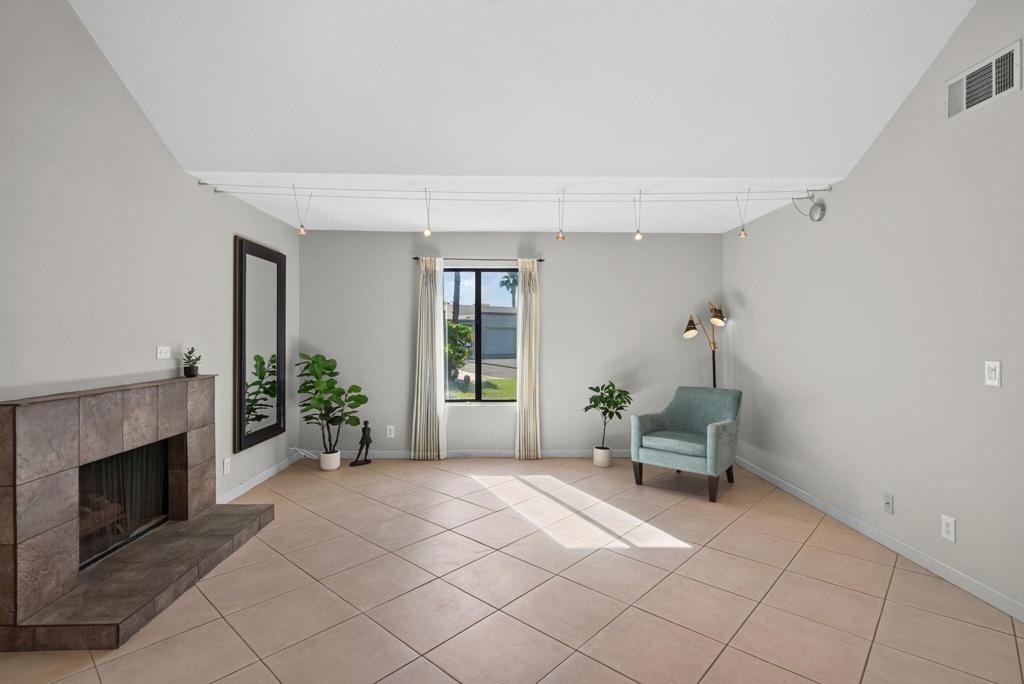 6236 Paseo De La Palma Property Photo 3
