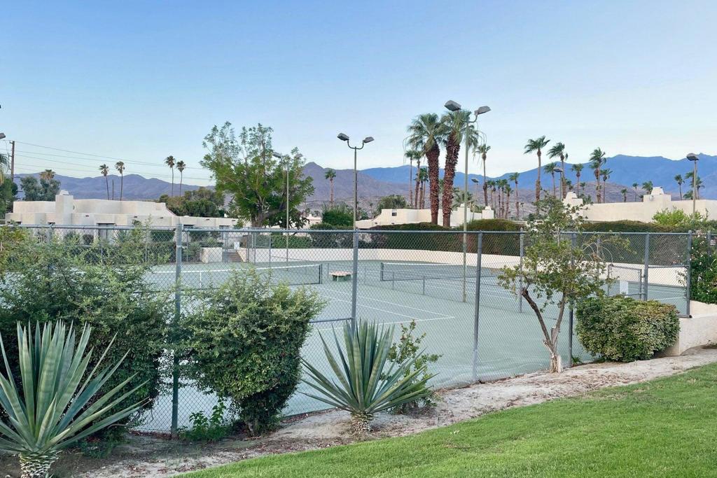 6236 Paseo De La Palma Property Photo 27