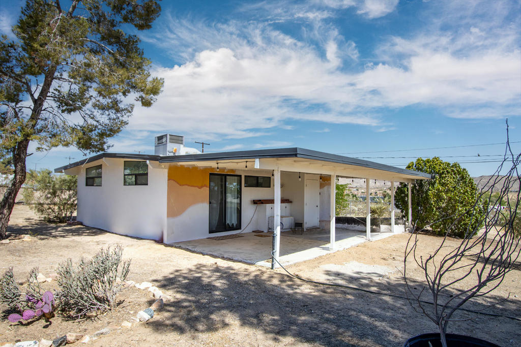 6673 Hillview Road Property Photo 18