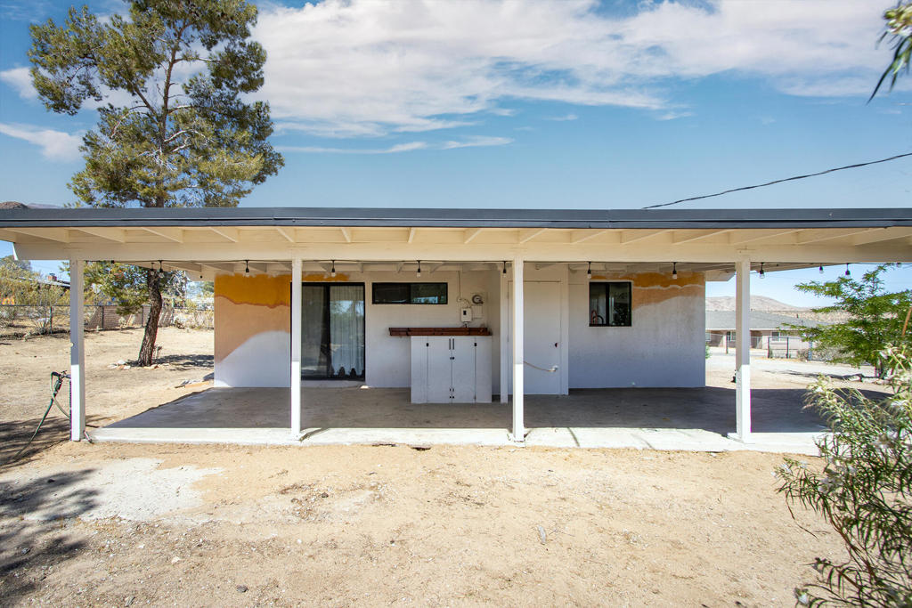 6673 Hillview Road Property Photo 19