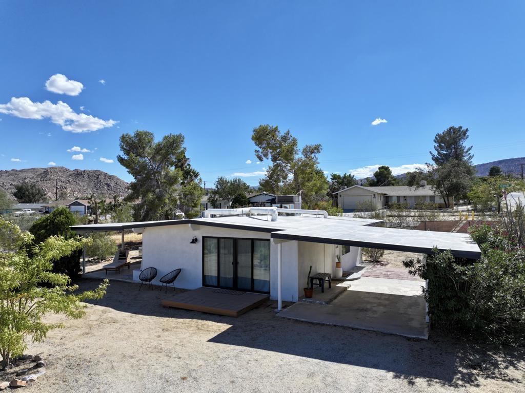 6673 Hillview Road Property Photo 21