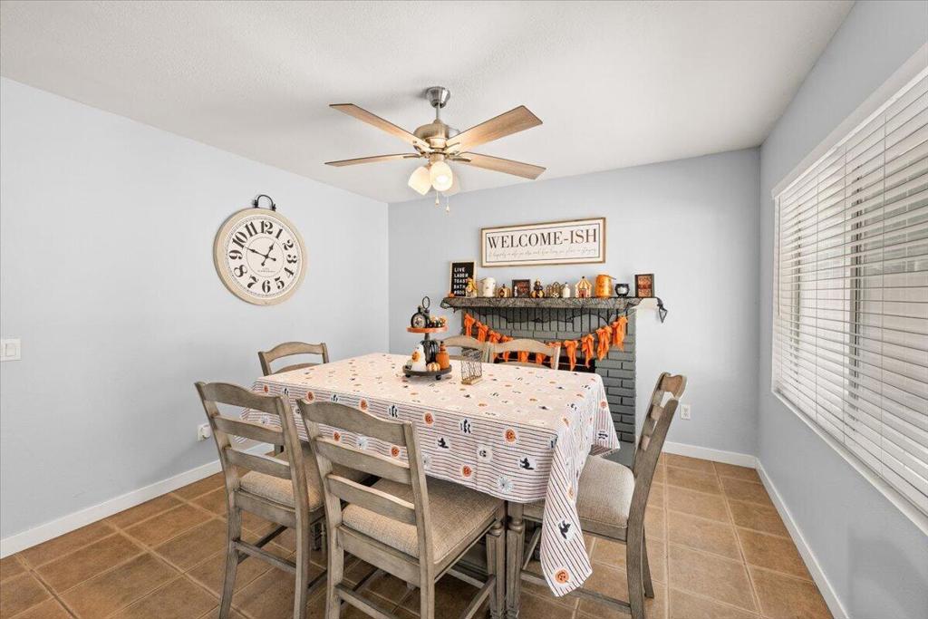1046 W 57th Street . Property Photo 14