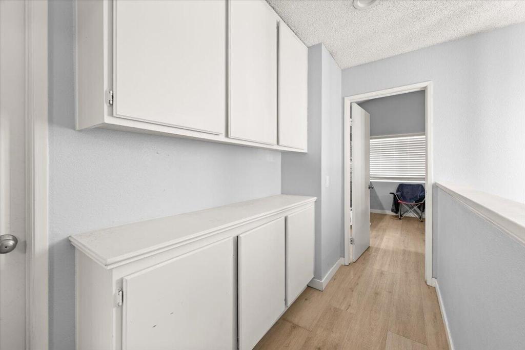 1046 W 57th Street . Property Photo 31