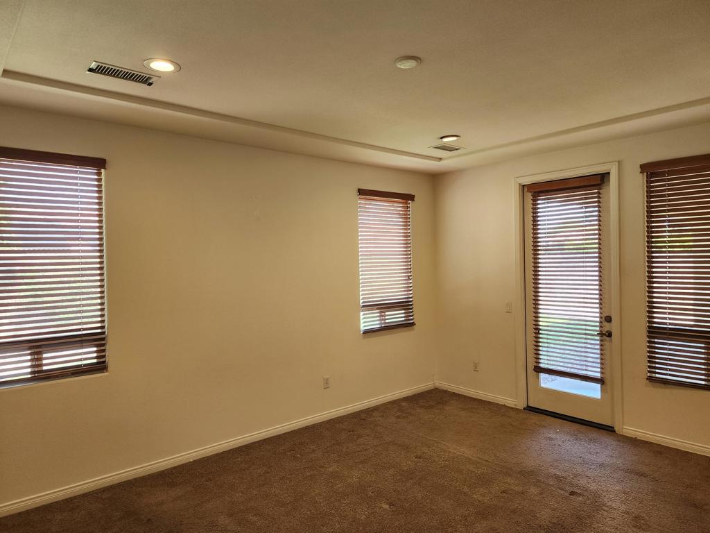 175 Via Milano Property Photo 8