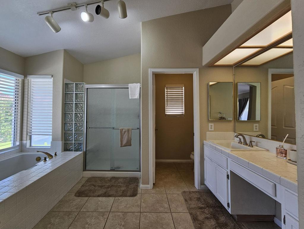 78585 Villeta Drive Property Photo 29