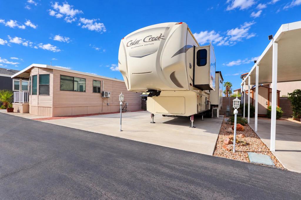 69333 E Palm Canyon Drive 79 Property Photo 8