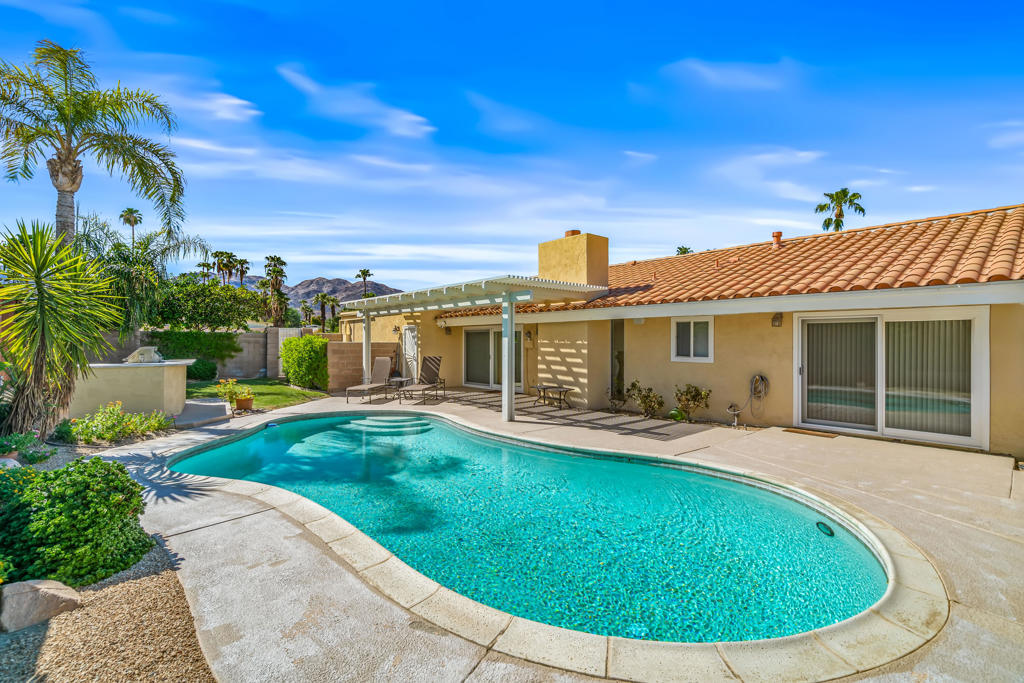 73571 Sun Lane Property Photo 1