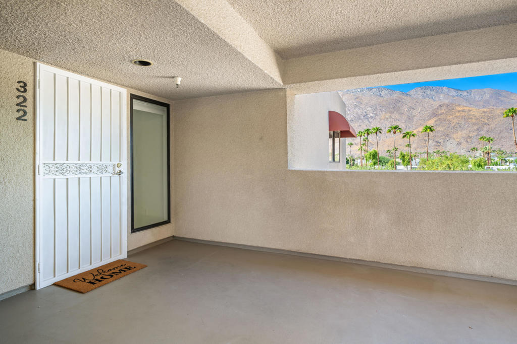 255 S Avenida Caballeros 322 Property Photo 6