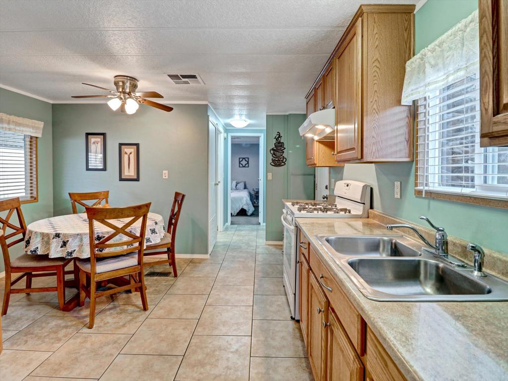 3 Hoover Property Photo 12