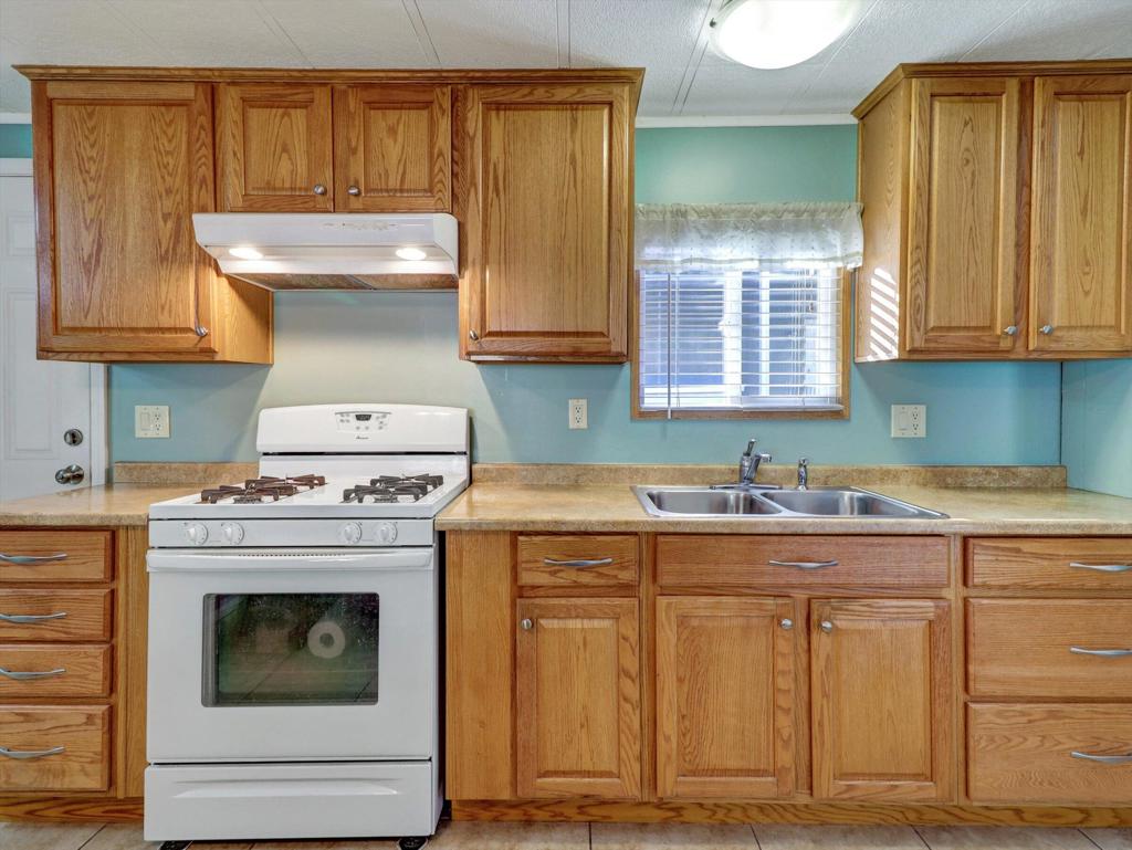 3 Hoover Property Photo 14
