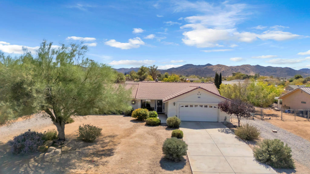 58253 Carlyle Drive Property Photo 3