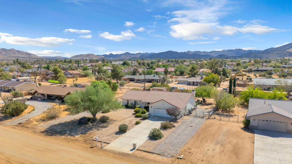 58253 Carlyle Drive Property Photo 45