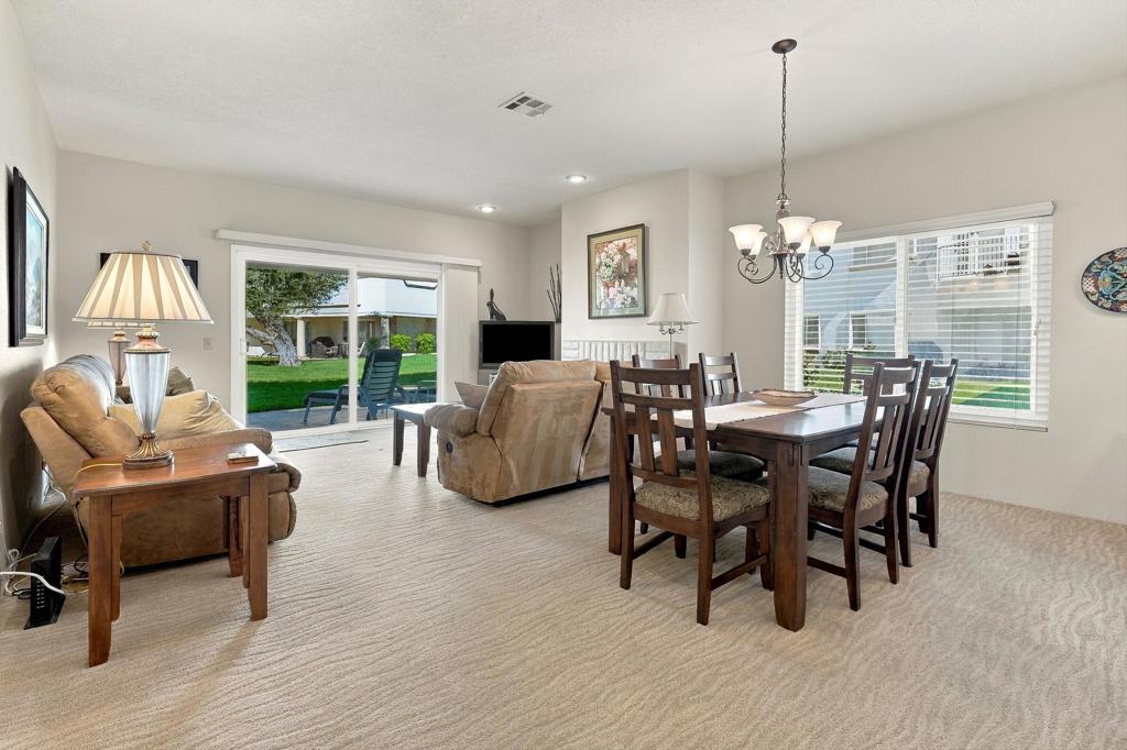 674 Vista Lago Circle N Property Photo 15
