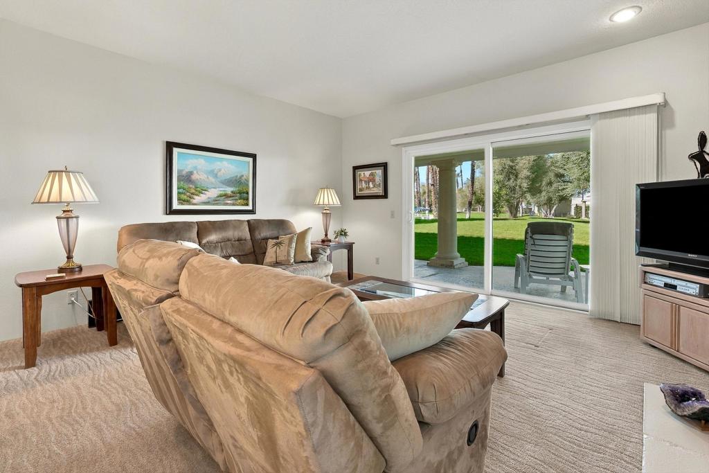674 Vista Lago Circle N Property Photo 19
