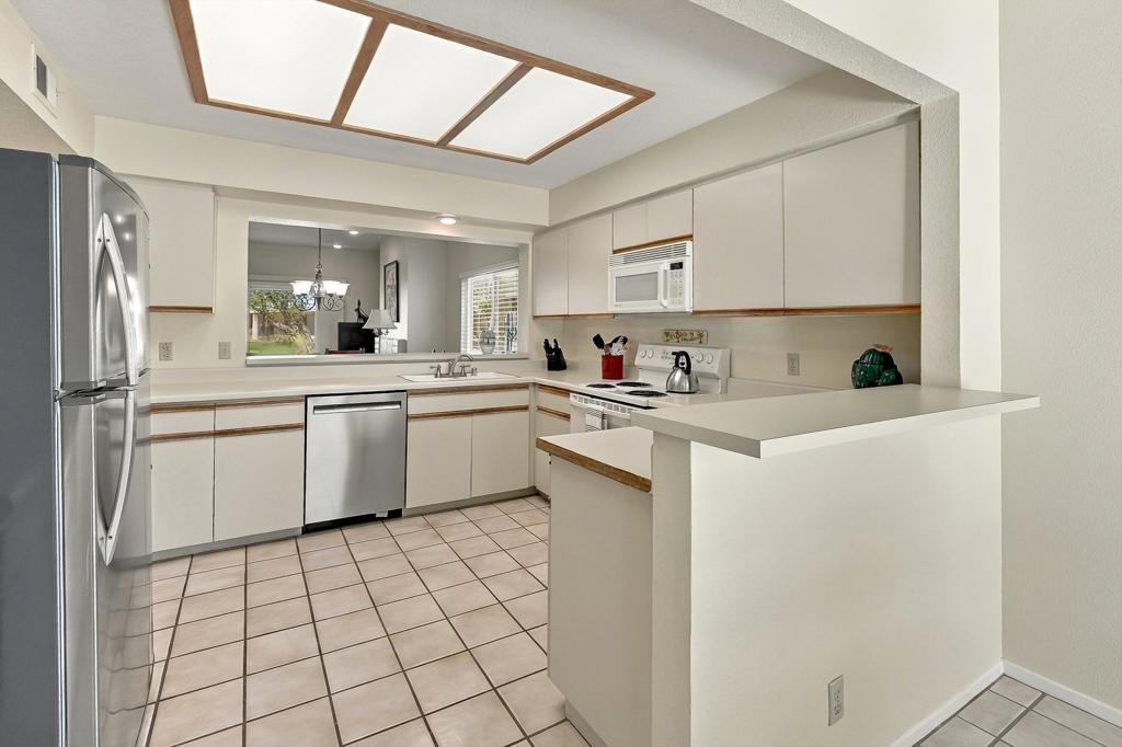 674 Vista Lago Circle N Property Photo 20