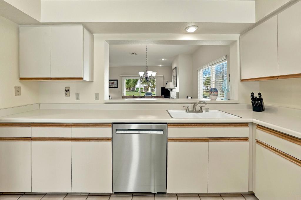 674 Vista Lago Circle N Property Photo 22