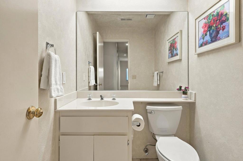 674 Vista Lago Circle N Property Photo 34
