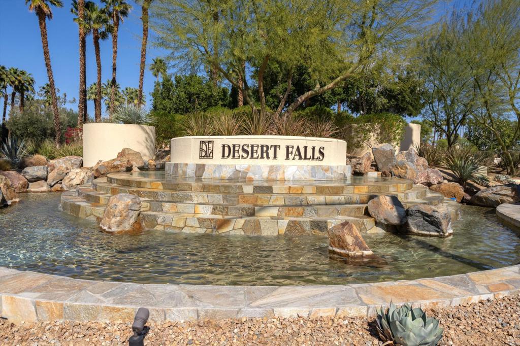 674 Vista Lago Circle N Property Photo 36