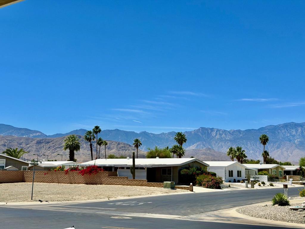38890 Desert Greens Drive W Property Photo 3