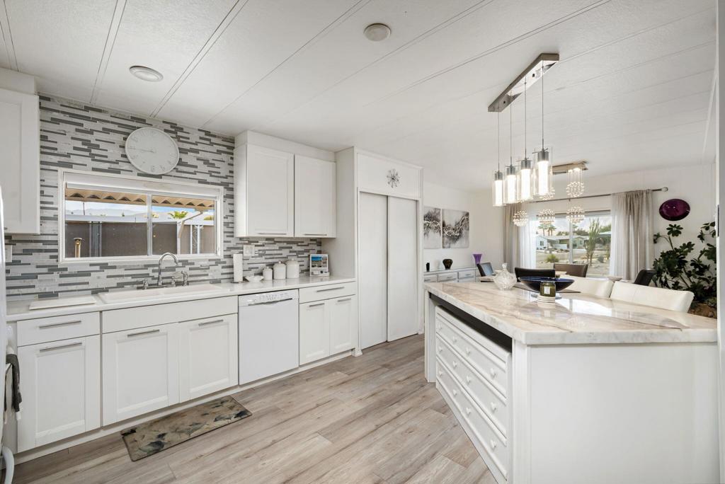 38890 Desert Greens Drive W Property Photo 10