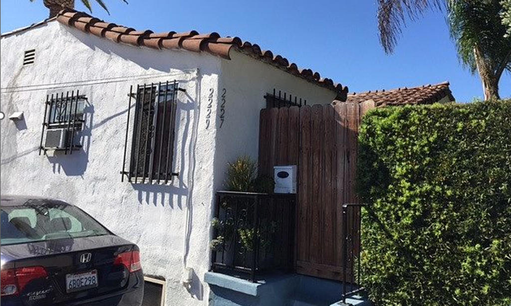 2227 S Redondo Boulevard Property Photo 7