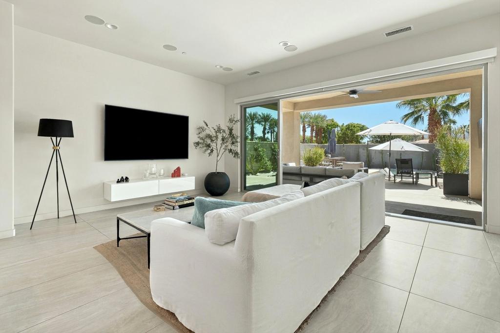 80361 Platinum Way Property Photo 10