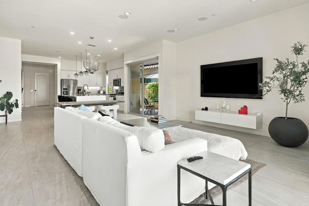 80361 Platinum Way Property Photo 12