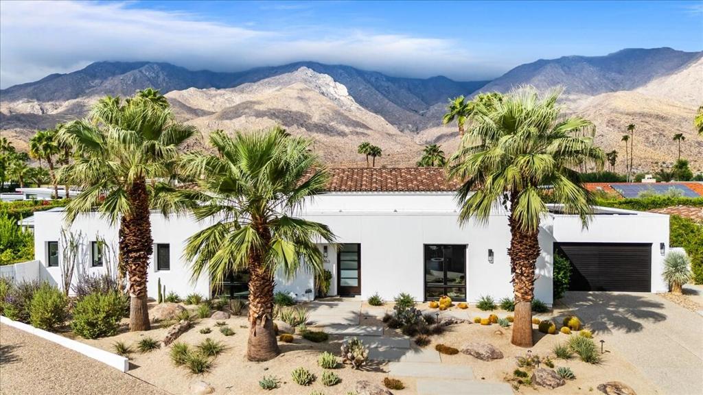 3053 Via Tranquilo Property Photo 1