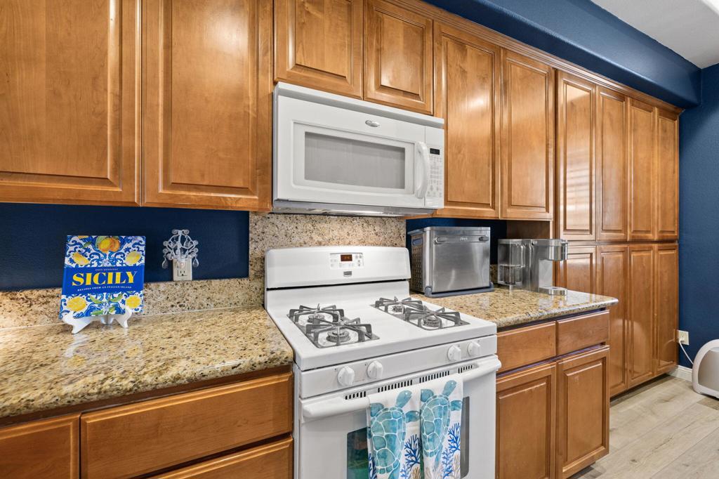 2807 Via Calderia Property Photo 14