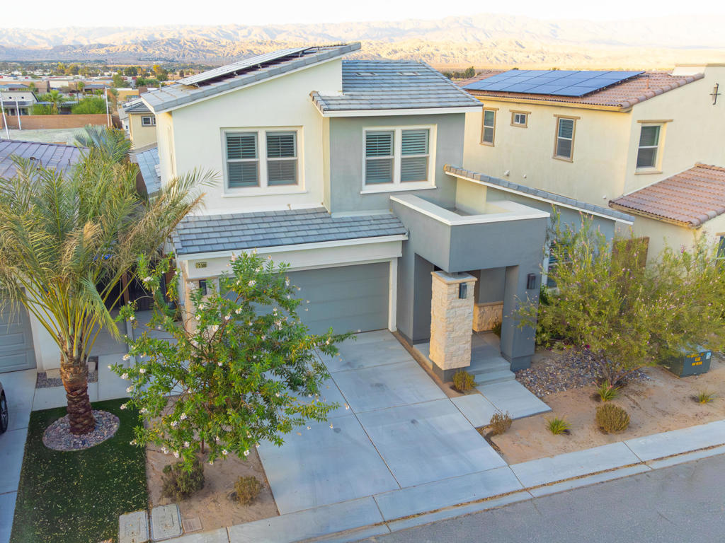 73500 Henri Drive Property Photo 1
