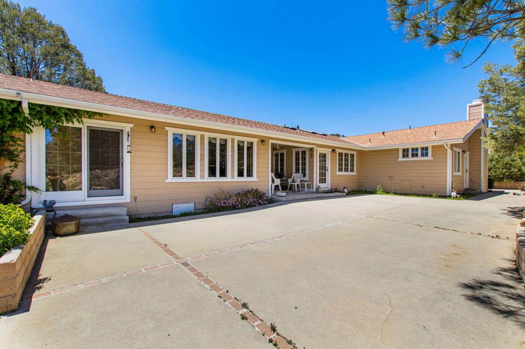 36350 Butterfly Peak Road Property Photo 1