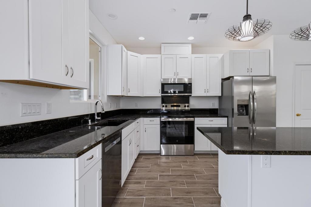 33450 Cathedral Canyon Drive Property Photo 6