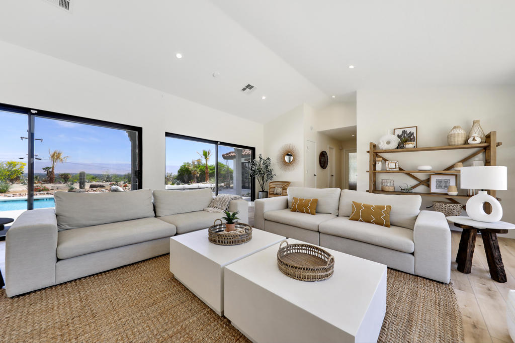 45835 Tierra Del Oro Drive Property Photo 6