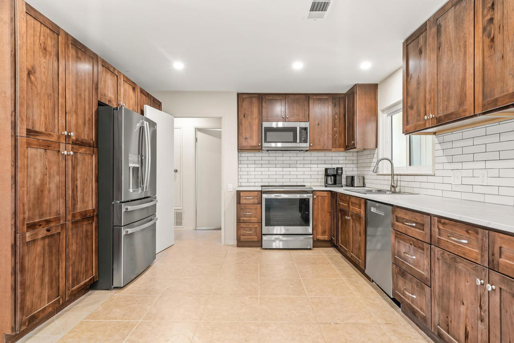 77286 Missouri Drive Property Photo 11