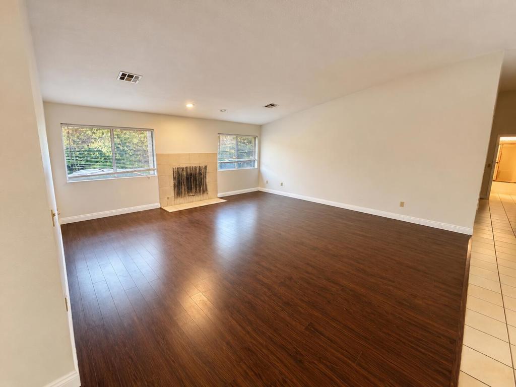 27160 Shadowcrest Lane Property Photo 5