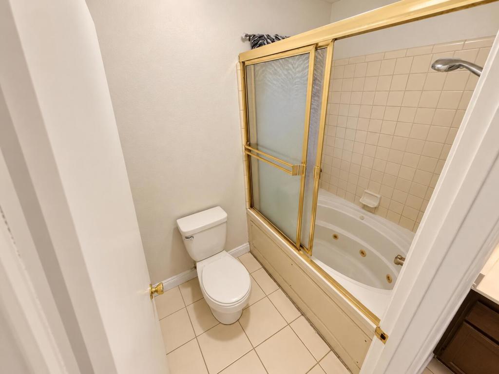 27160 Shadowcrest Lane Property Photo 13