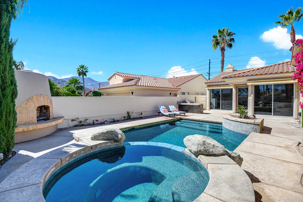 78831 Breckenridge Drive Property Photo 4