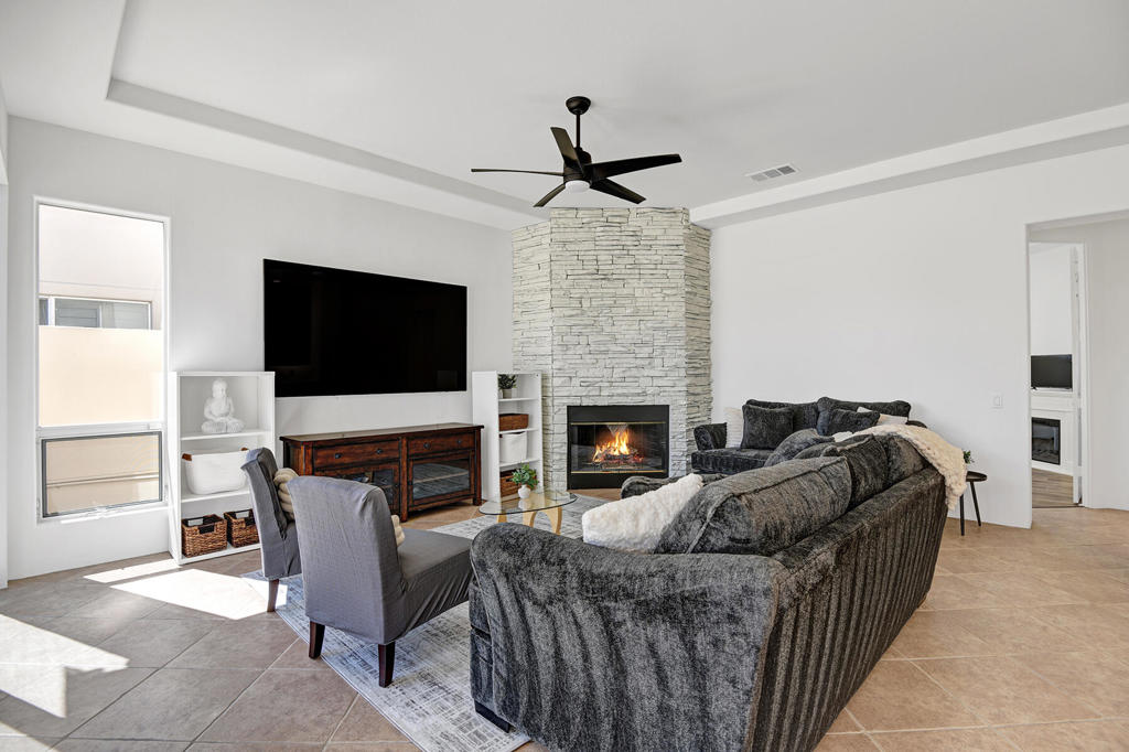 78831 Breckenridge Drive Property Photo 12