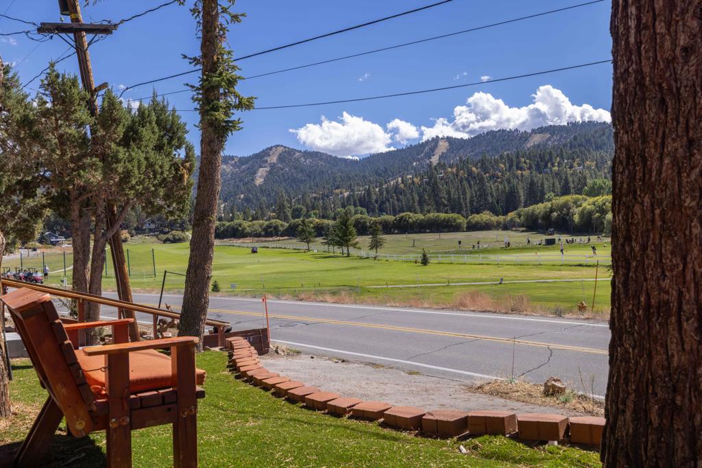 42948 Moonridge Road Property Photo 2