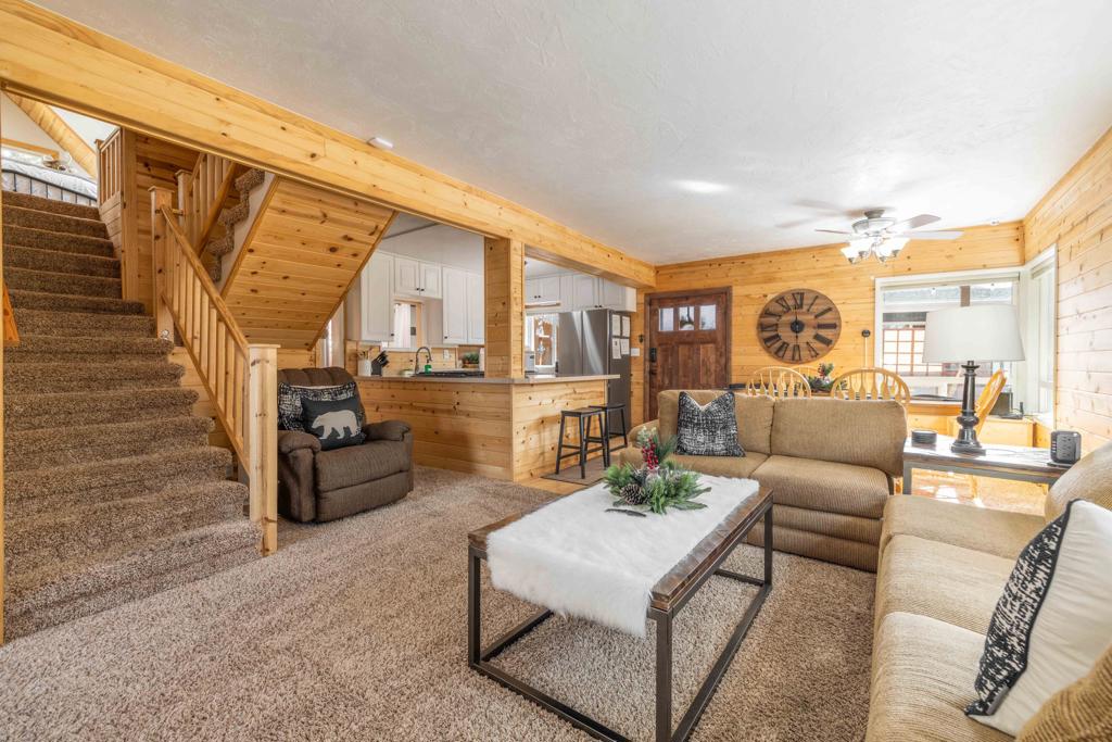 42948 Moonridge Road Property Photo 16