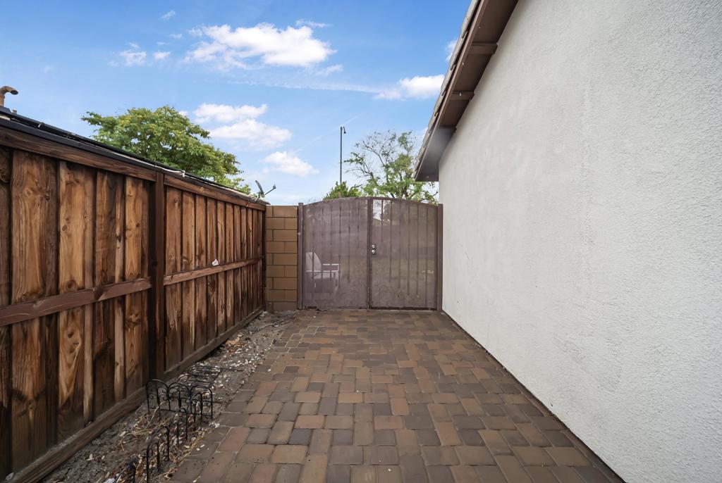 52787 Genoa Street Property Photo 43