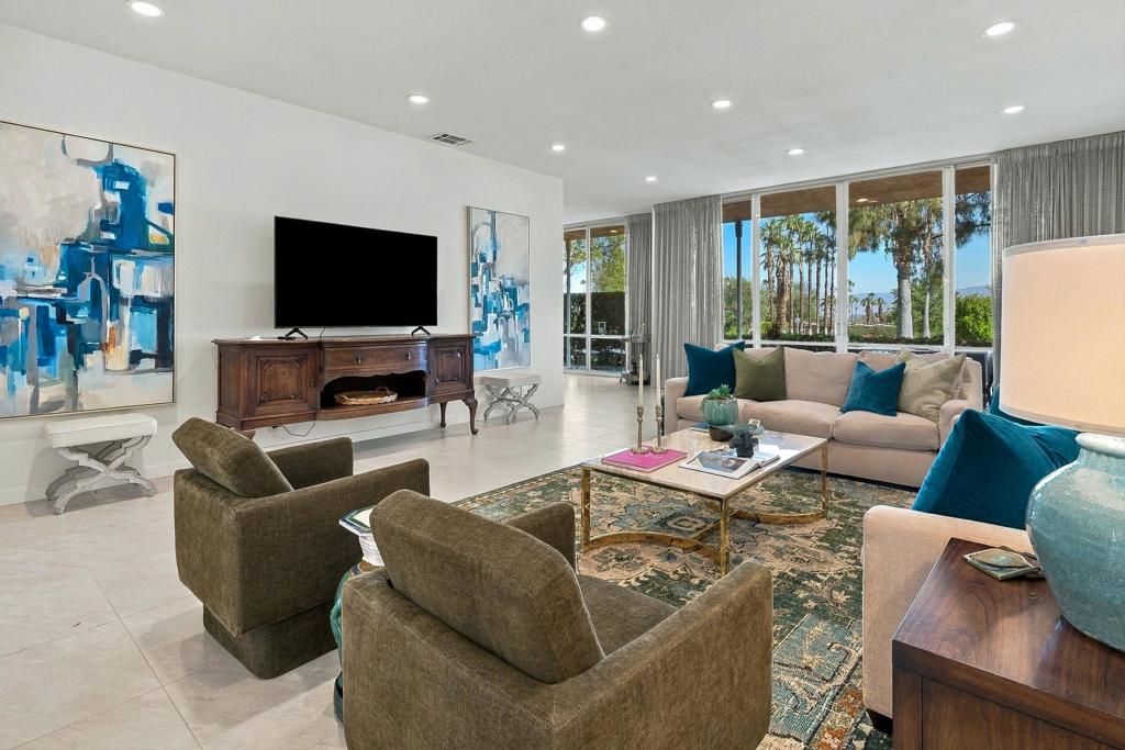 47124 El Menara Circle Property Photo 2