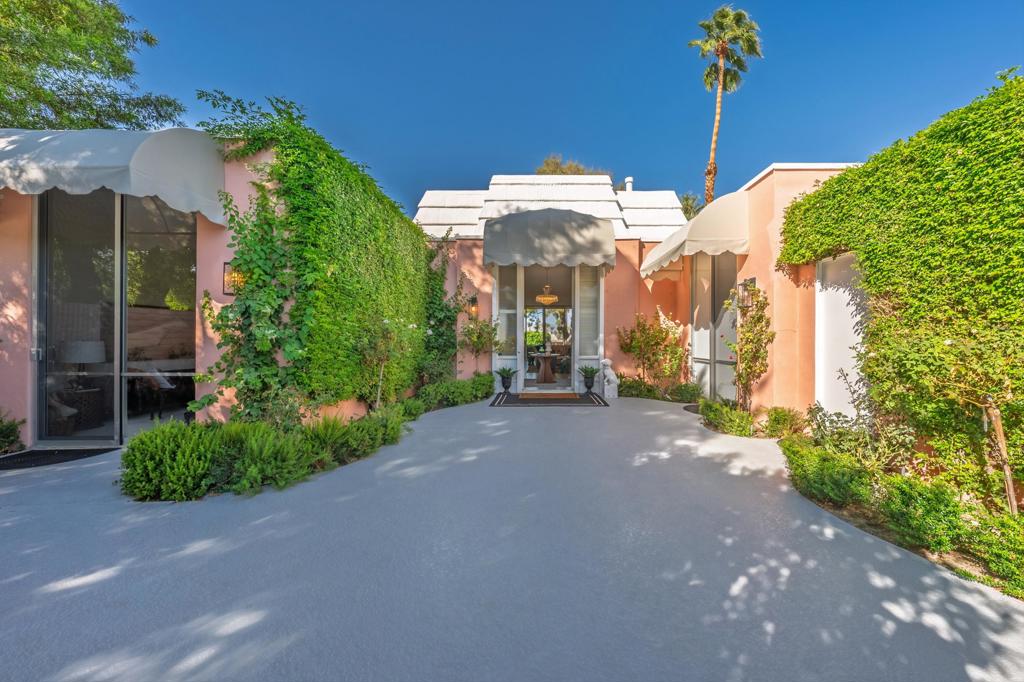 47124 El Menara Circle Property Photo 15