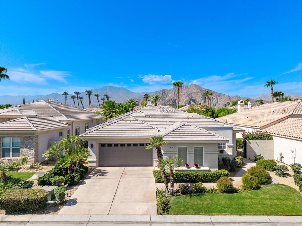 80395 Torreon Way Property Photo 1