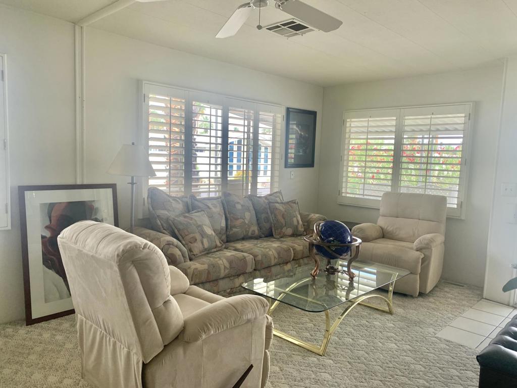 377 Club Circle Drive Property Photo 4
