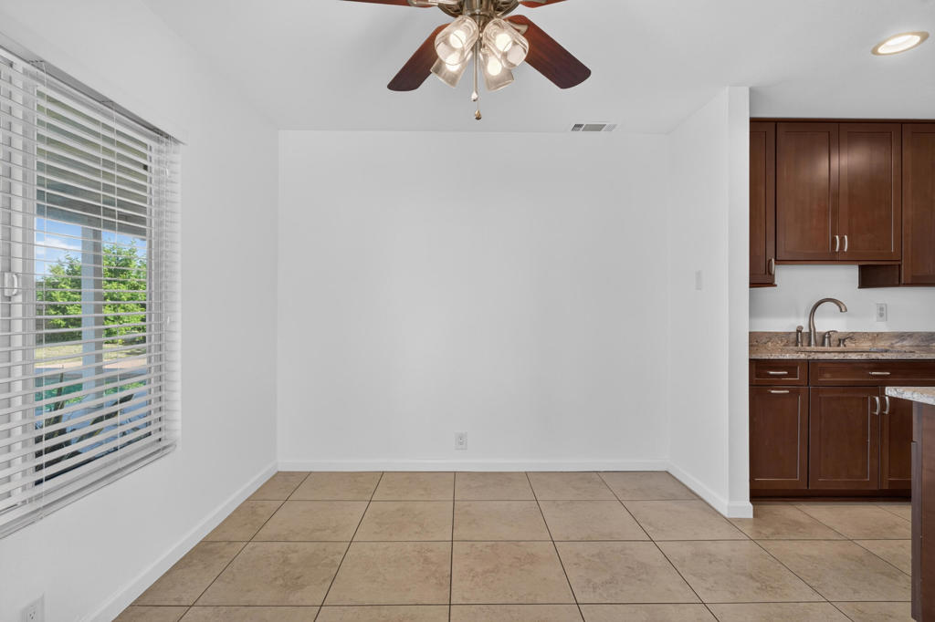 43081 Balsam Lane Property Photo 9